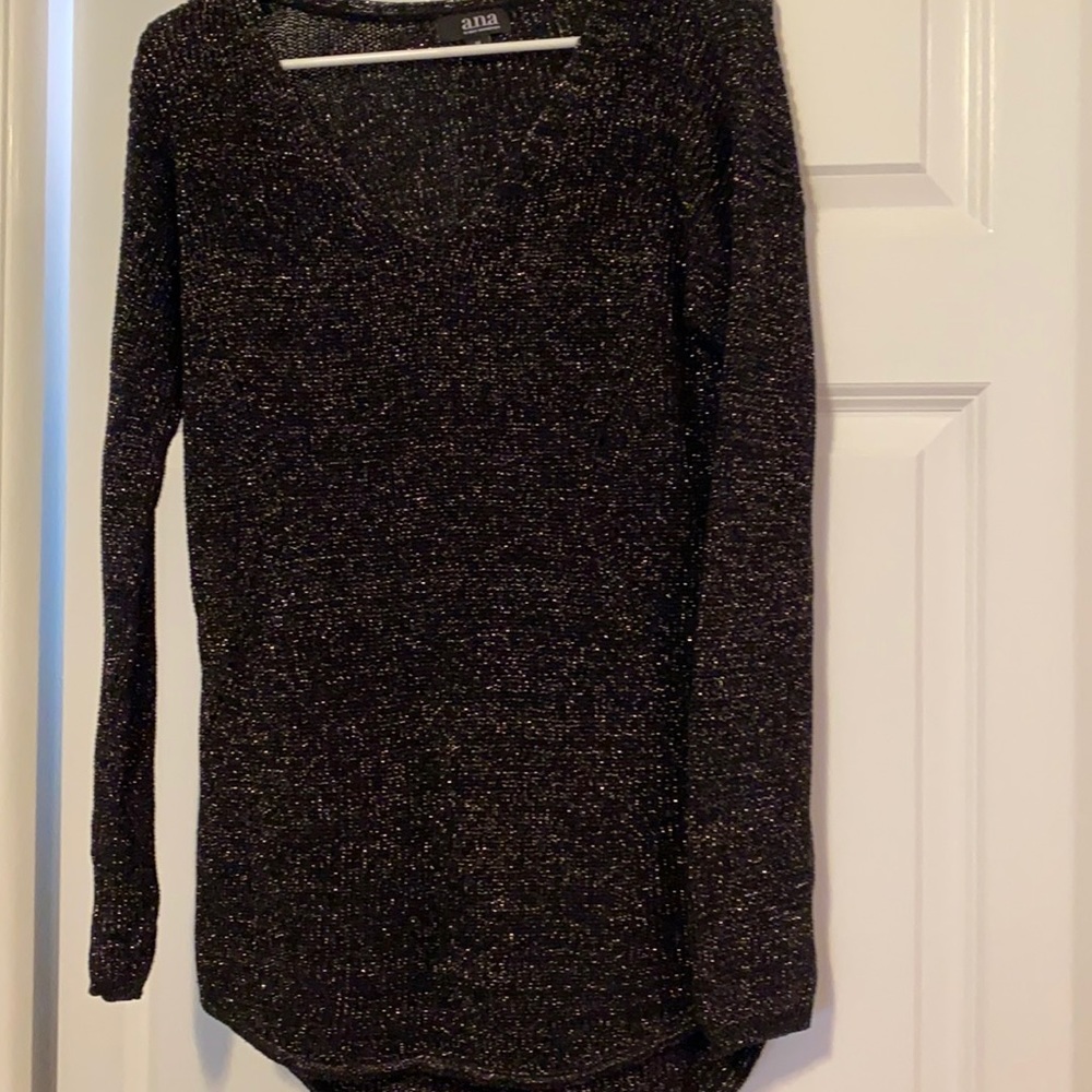 Beautiful light weight shimmery sweater